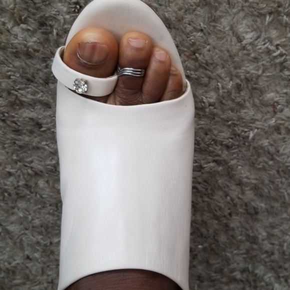 BCBG Dag mules - Picture 6 of 6